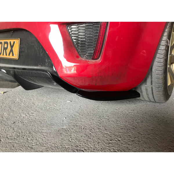 Leon FR Fibreglass Rear Spats