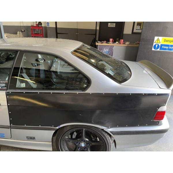 BMW E36 COUPE WIDE ARCH OVER FENDER KIT