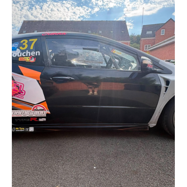 Honda Civic FN2  Doors
