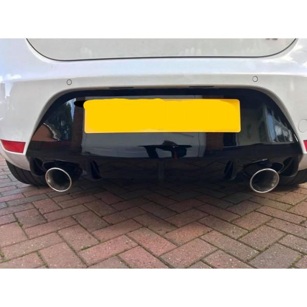 Leon FR Fibreglass FX2 Twin Exit Small fins Rear Diffuser