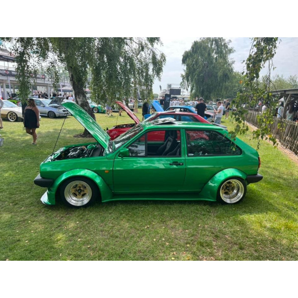 Polo MK2 Side Skirts